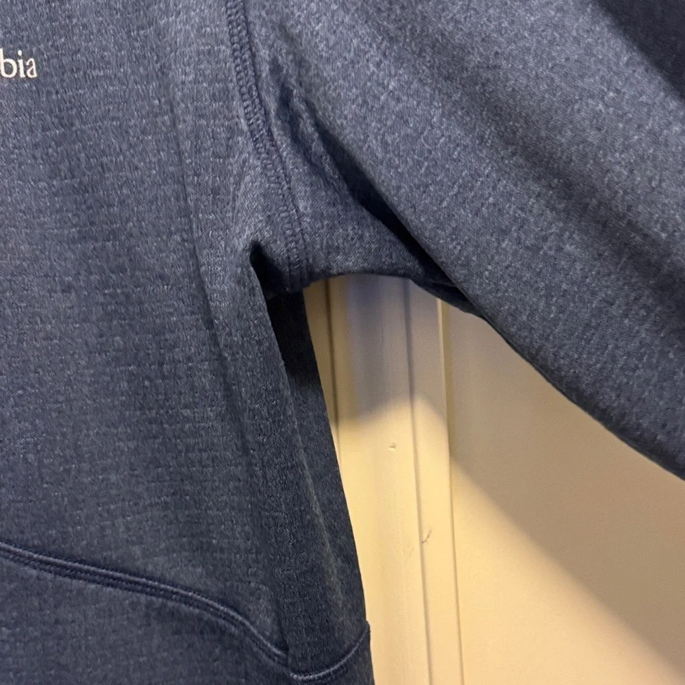 Columbia Men's Dark Blue Jacket with Bright Green Details